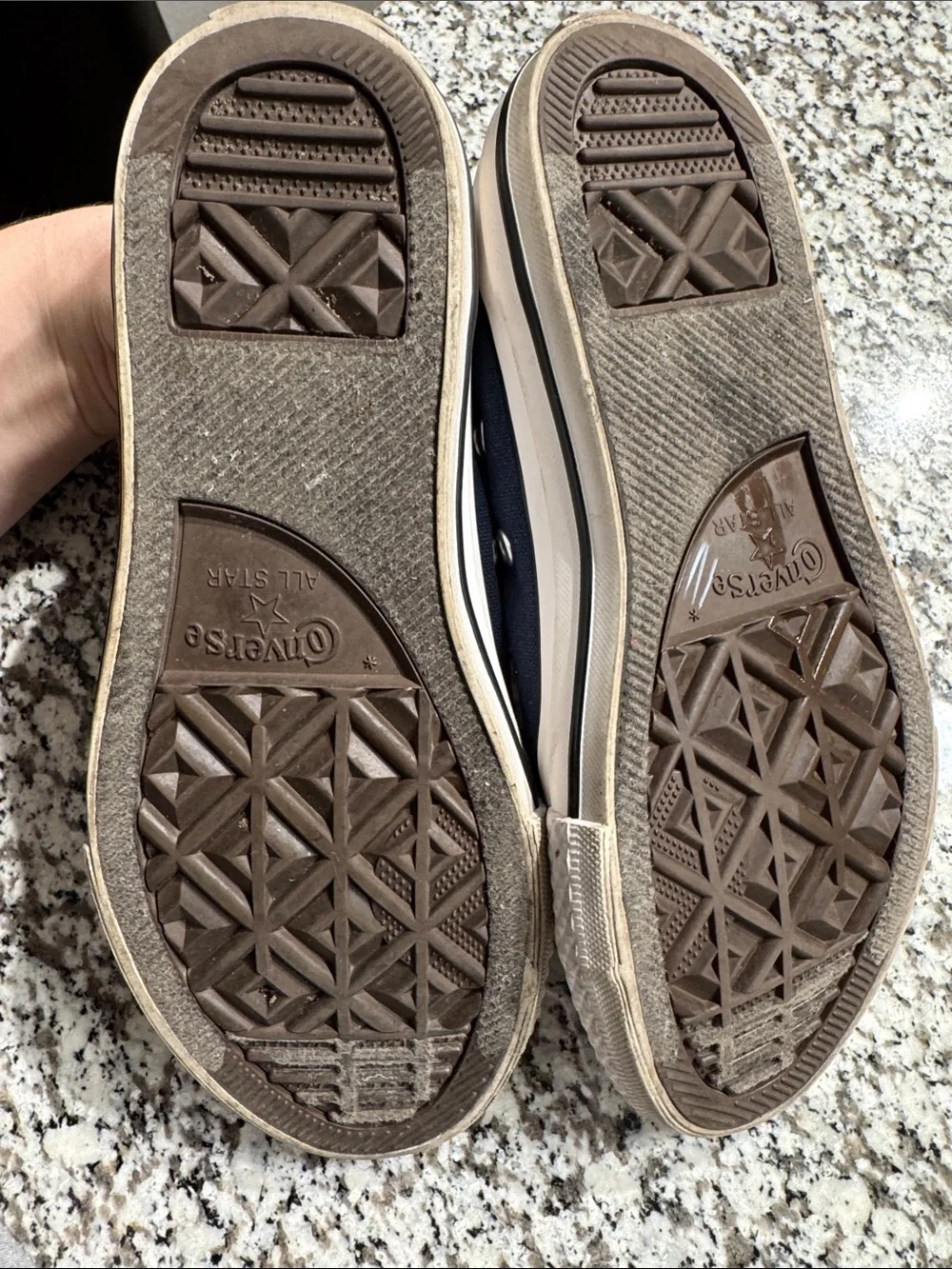 Converse kids low